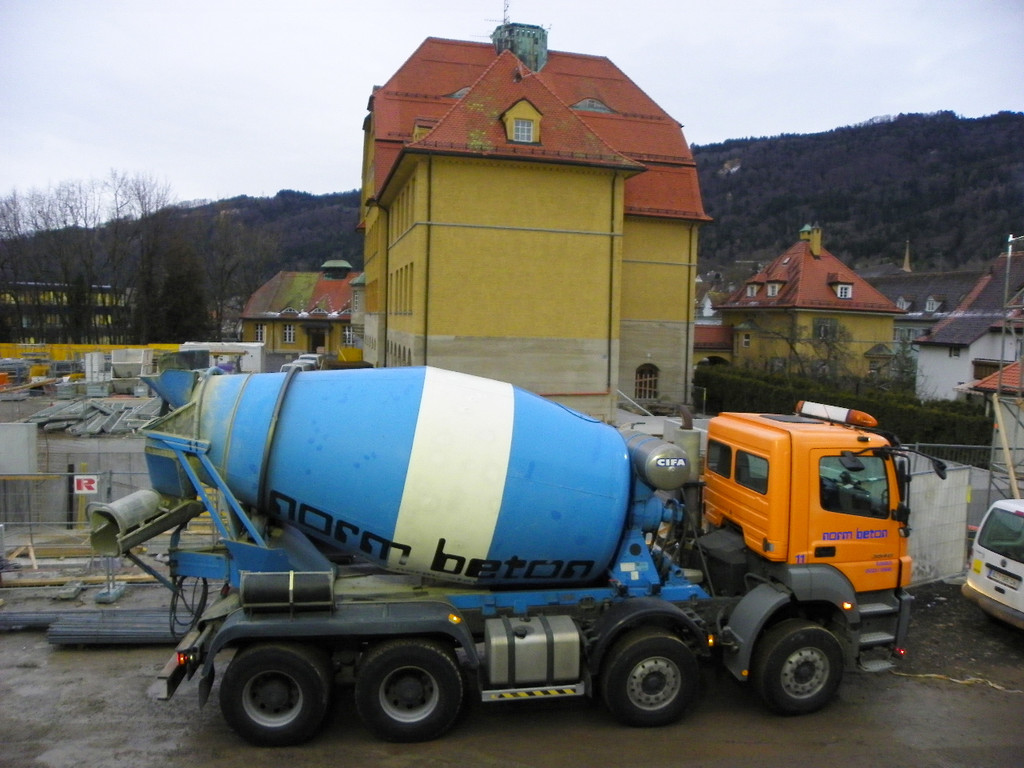 113_6645_JPG-1327708765