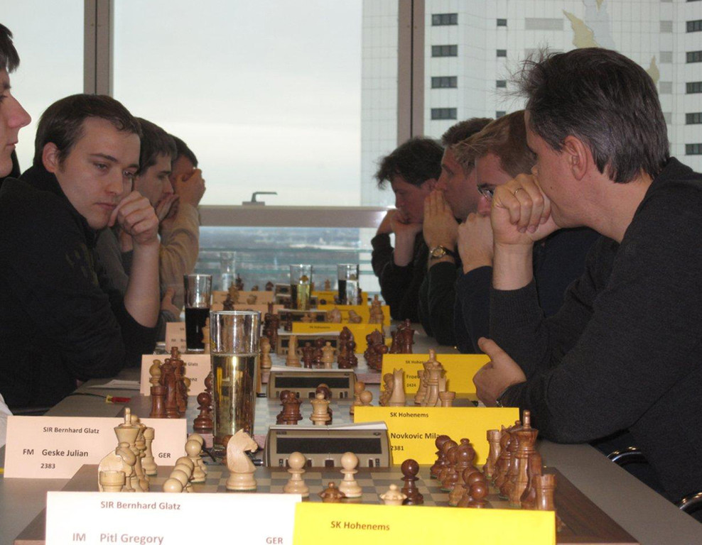 Liga13Team_jpg-1327763721