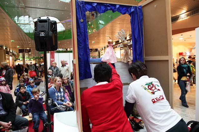 d28aXII086.jpg
