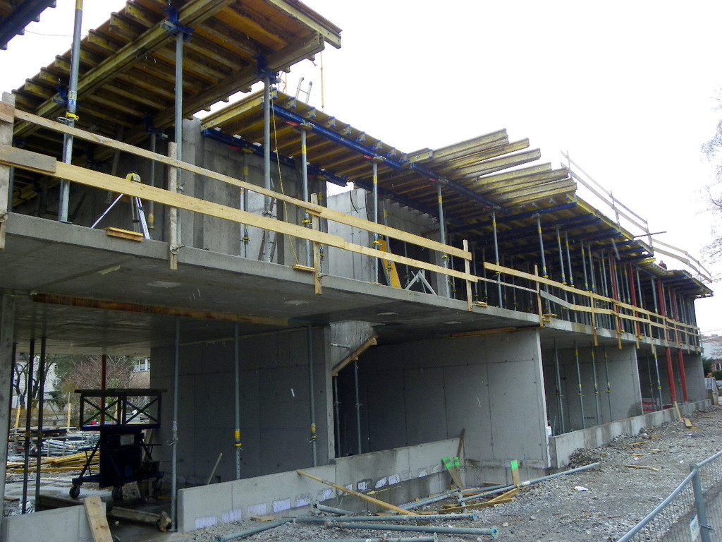 113_6730_JPG-1328050921