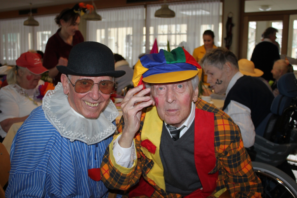 Jesuheim Fasching Kraenzle 2012 _28__jpg-1328117556