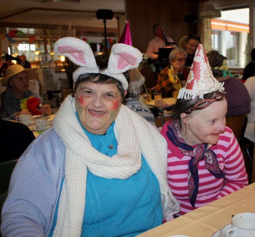 Jesuheim Fasching Kraenzle 2012 _13__jpg-1328117482
