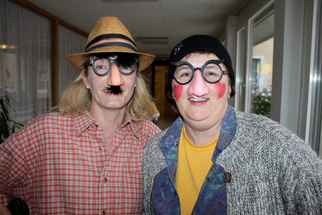 Jesuheim Fasching Kraenzle 2012 _22__jpg-1328117528