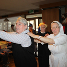 Jesuheim Fasching Kraenzle 2012 _15__jpg-1328117491