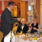 Fots der Gästeehrung im Alpenhotel Mittagspitze in Damüls