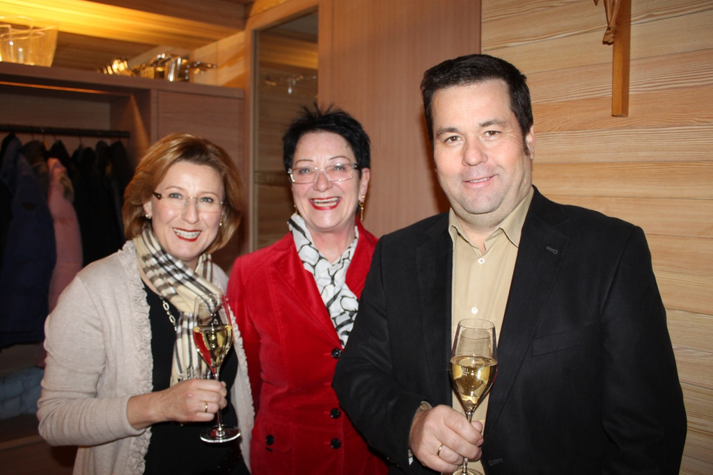 Seibl Wiederer__ffnung Gasthaus 2012 _22__jpg-1328357462