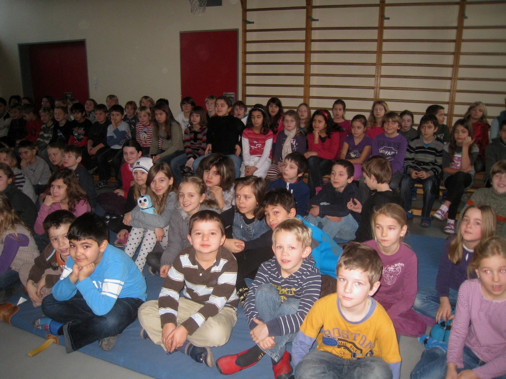 Volksschule Puppentheater Hans im Gl__ck 2012 _10__jpg-1328439626