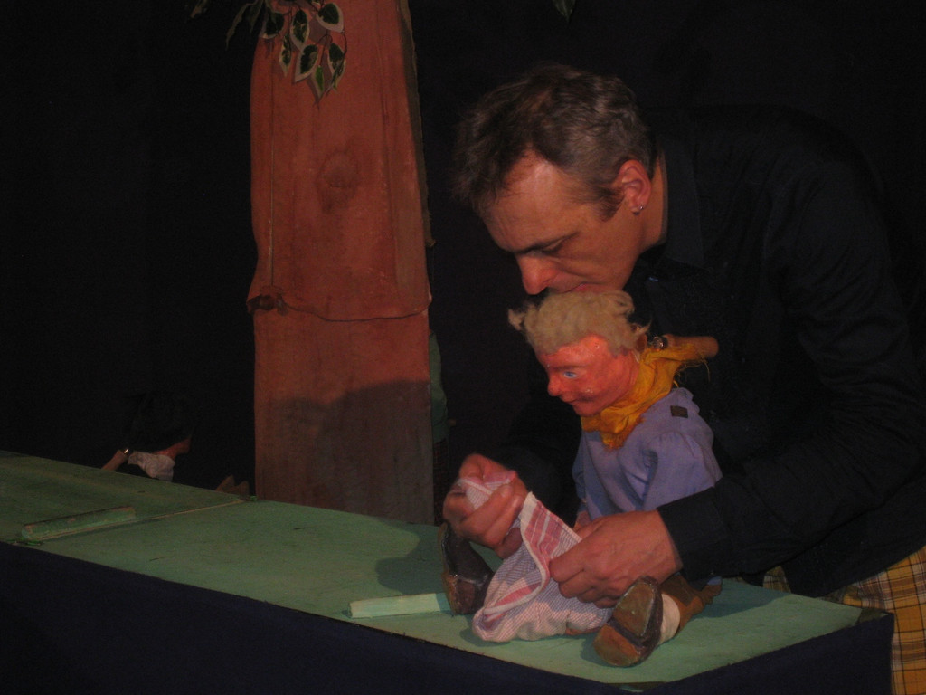 Volksschule Puppentheater Hans im Gl__ck 2012 _12__jpg-1328439636