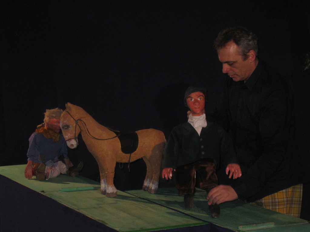Volksschule Puppentheater Hans im Gl__ck 2012 _15__jpg-1328439649