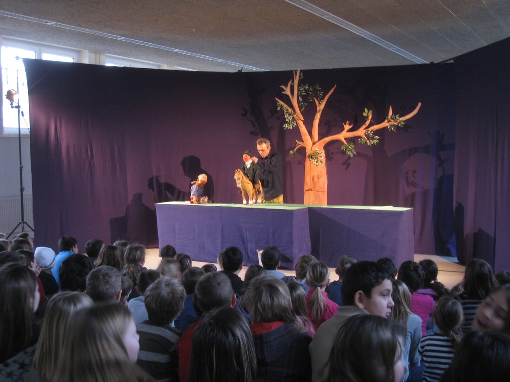 Volksschule Puppentheater Hans im Gl__ck 2012 _16__jpg-1328439654