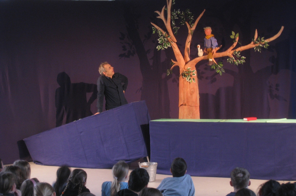 Volksschule Puppentheater Hans im Gl__ck 2012 _18__jpg-1328439663