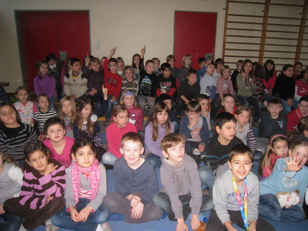 Volksschule Puppentheater Hans im Gl__ck 2012 _4__jpg-1328439592
