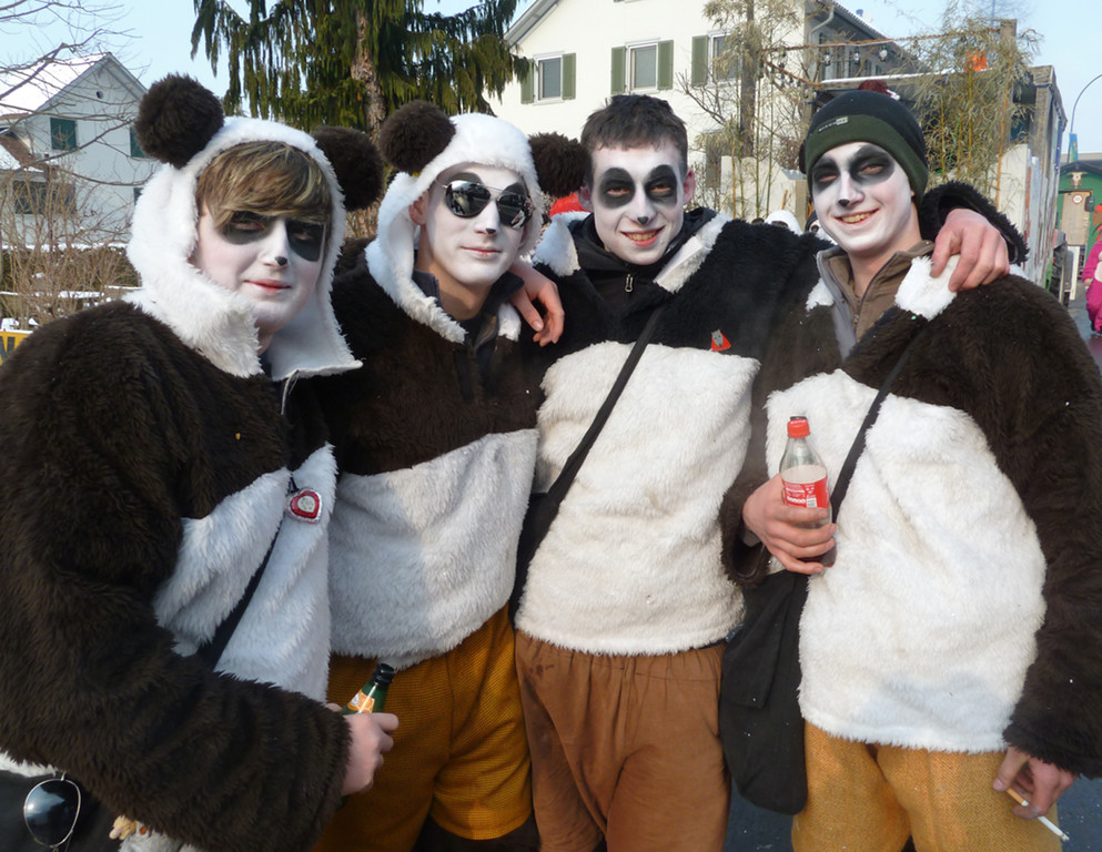 Umzug22Pandas_jpg-1329125348