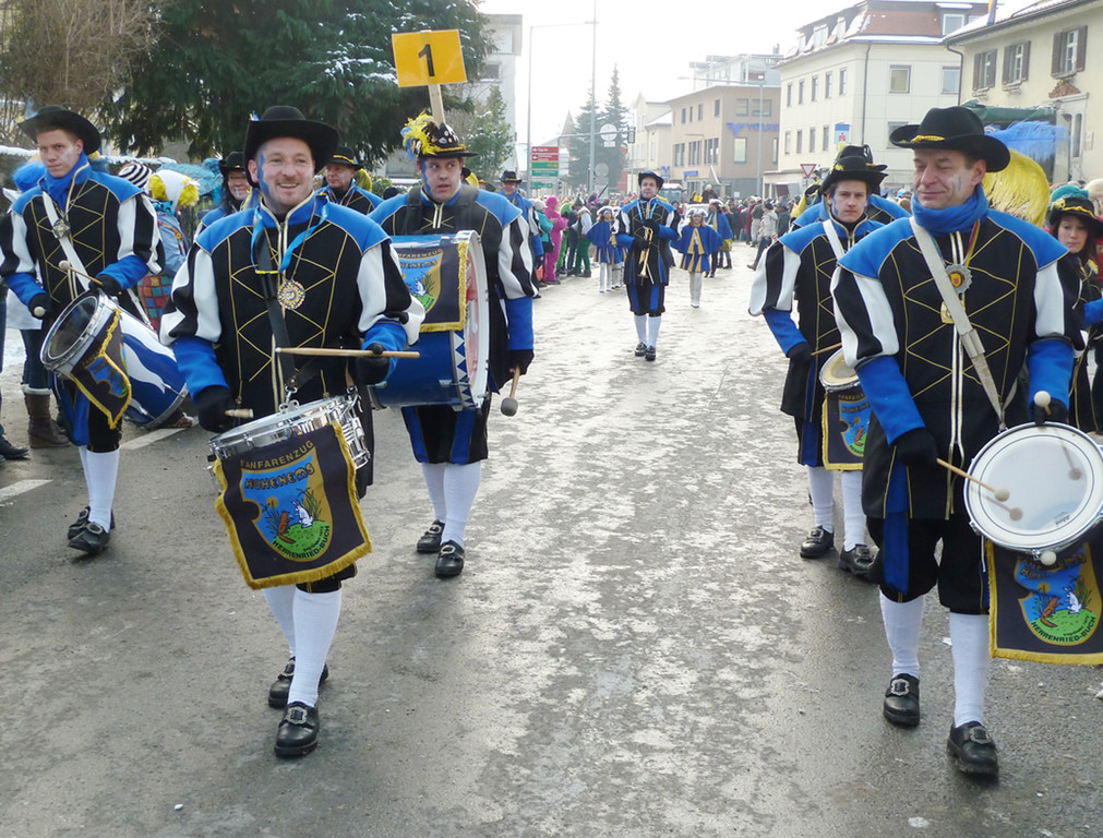 Umzug37Fanfaren_jpg-1329125519