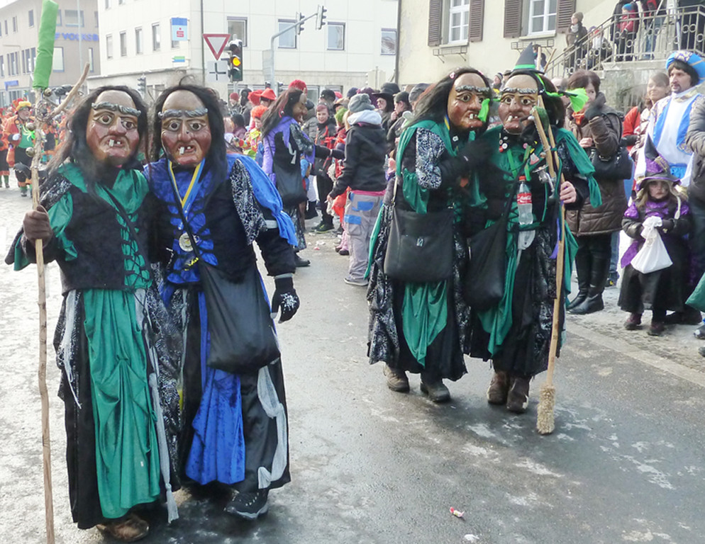 Umzug48Hexen __jpg-1329125635