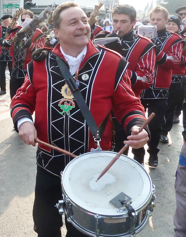 Umzug59Trommler_jpg-1329125847