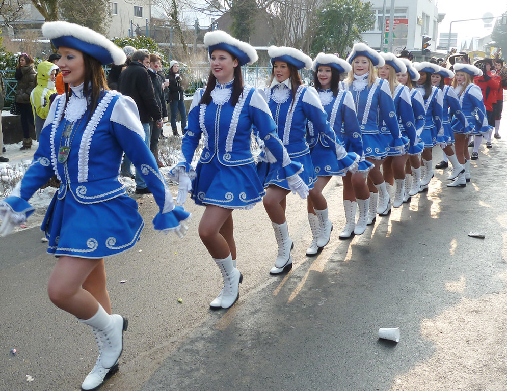 Umzug61Hoechst __jpg-1329125878