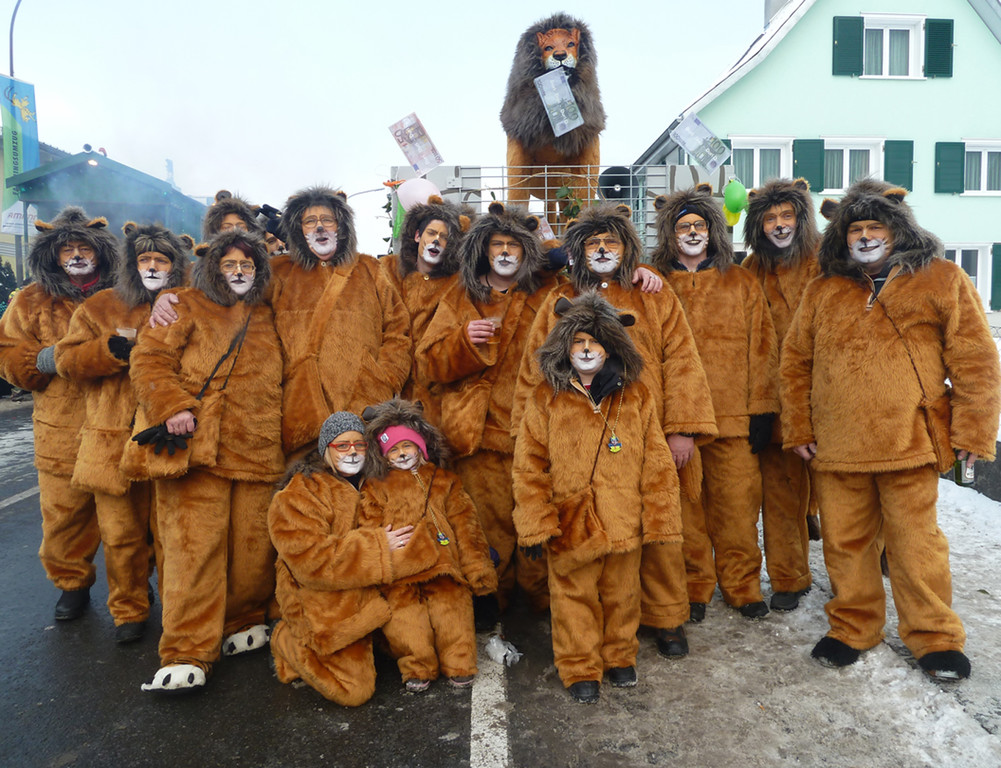 Umzug76Loewen __jpg-1329126055