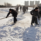 Rekord-Schneefall legte Nordosten Asiens lahm