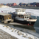 Die MS Eisvogel im Einsatz im Wiener Hafen