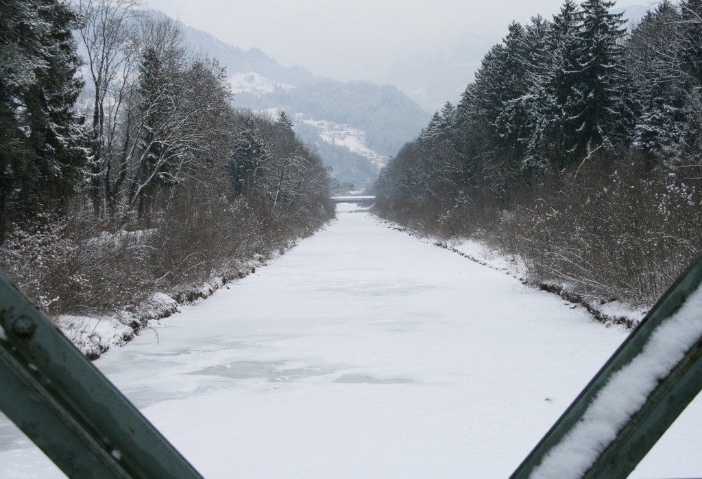 frutz 1_jpg-1329378712