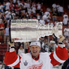 Red_Wings_Hasek_Retires_Hockey_NY155.jpg