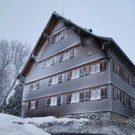 SchneeFassadenDorf-08.JPG