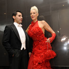 Opernball 2012: Lugner und Stargäste Roger Moore, Brigitte Nielsen in Ballrobe