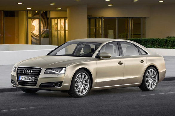 audi a8.jpg