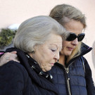 Königin Beatrix reist aus Lech ab