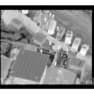 T__ter hinter Schuppen lokalisiert.jpg