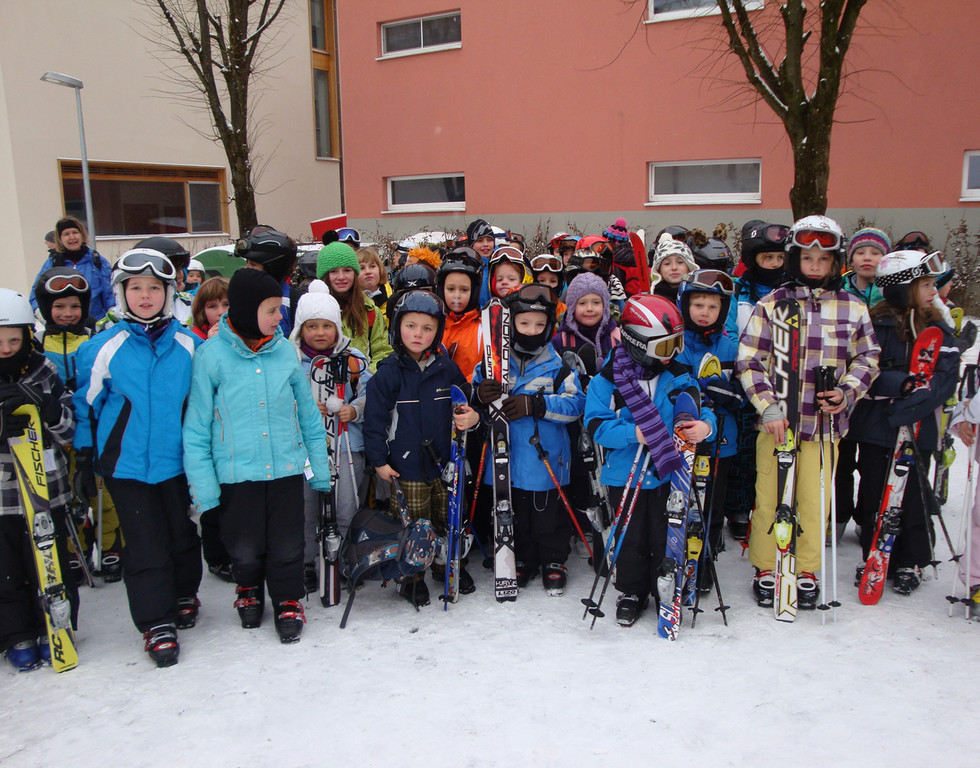 Ski1_jpg-1329679328