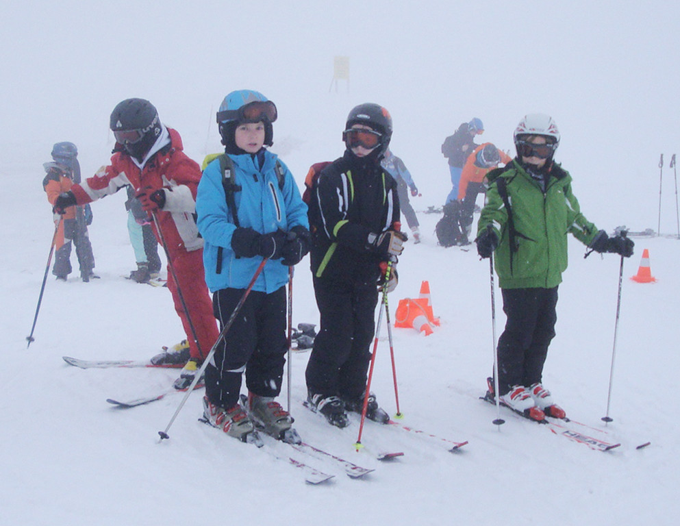 Ski2a_jpg-1329679399