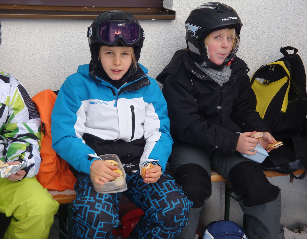 Ski3a_jpg-1329679519