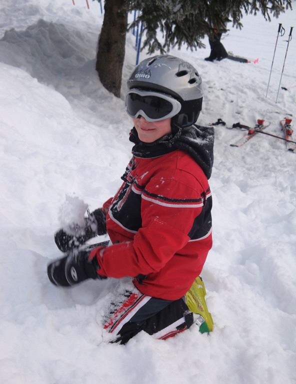 Ski4_jpg-1329679564
