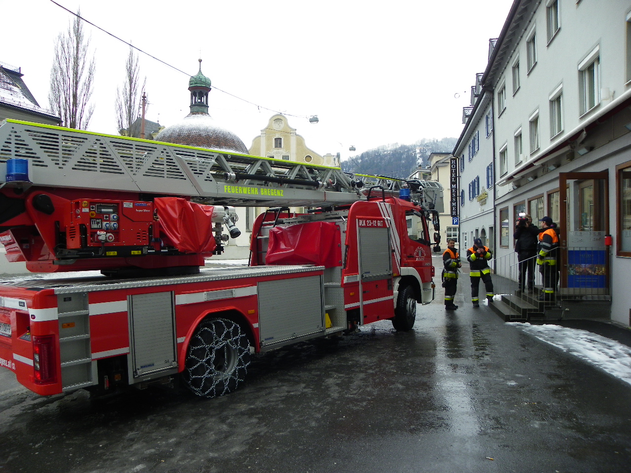 113_8388_JPG-1329693338