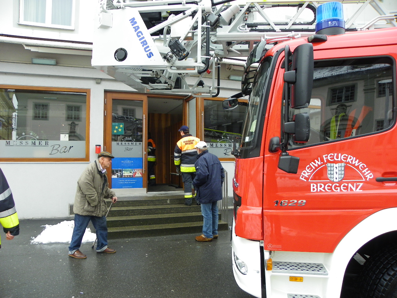 113_8392_JPG-1329693369