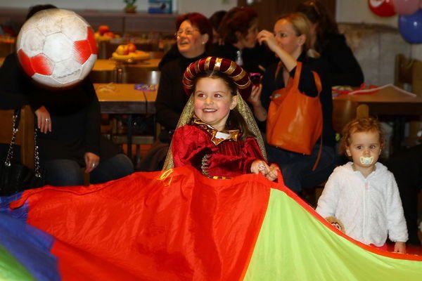 normal_19022012_fmt_kinderfaschingmaxglan_ta_008.JPG