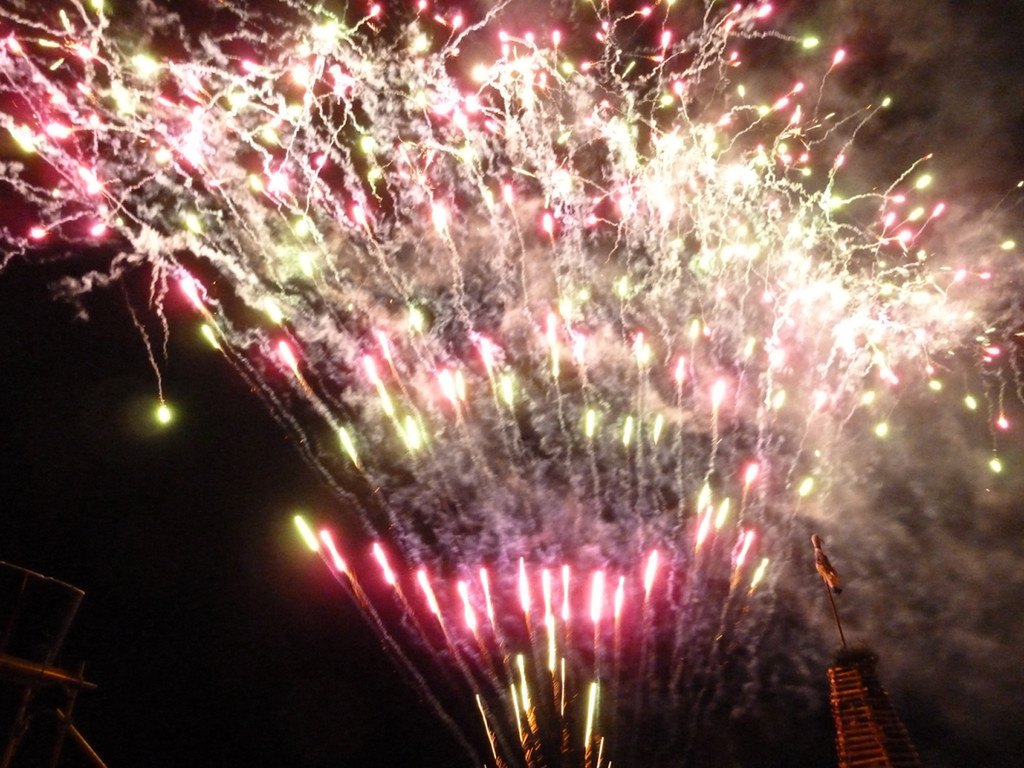 Schwefel22Feuerwerk_jpg-1329732118