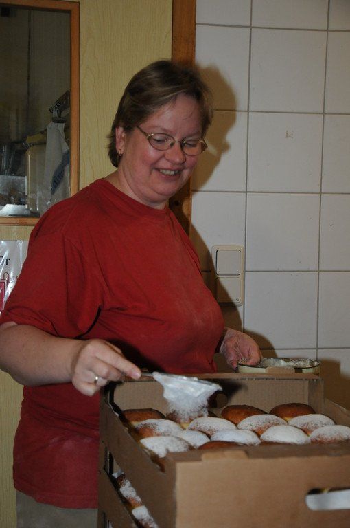 200212krapfen04003aktivnews026.JPG
