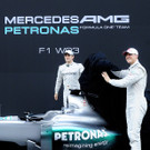 Mercedes F1 W03: Silberpfeil mit markanter Nase