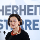 ABD0042-20120221.jpg