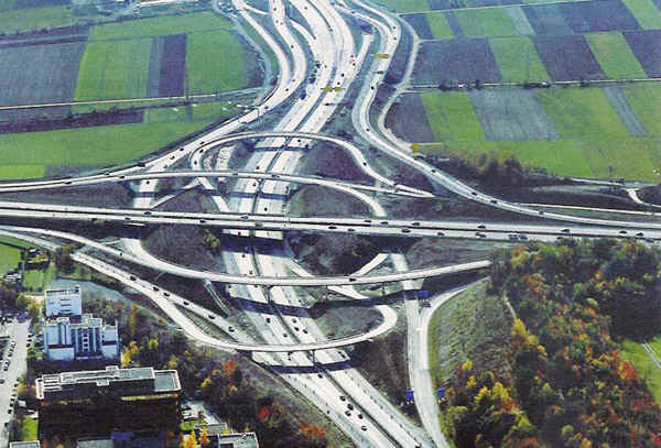 Autobahnkreuz S__d.jpg
