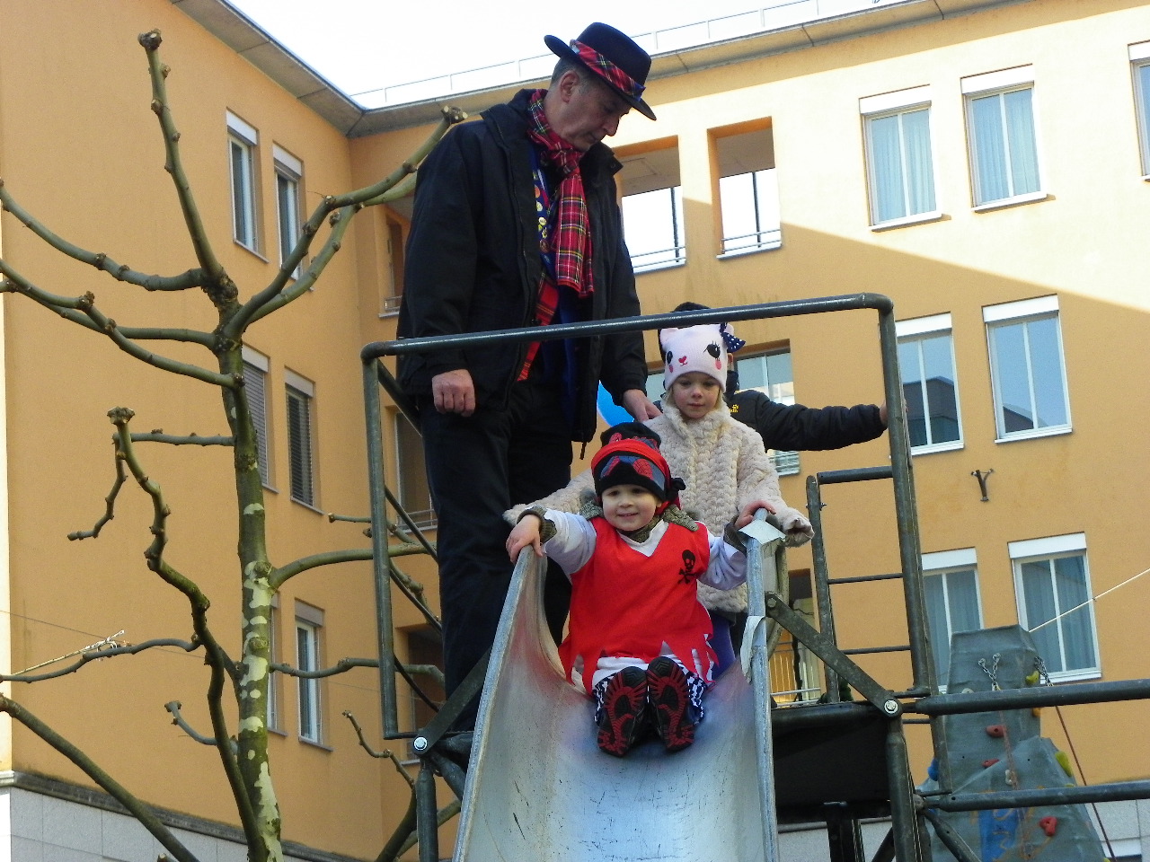 113_8573_JPG-1329869816