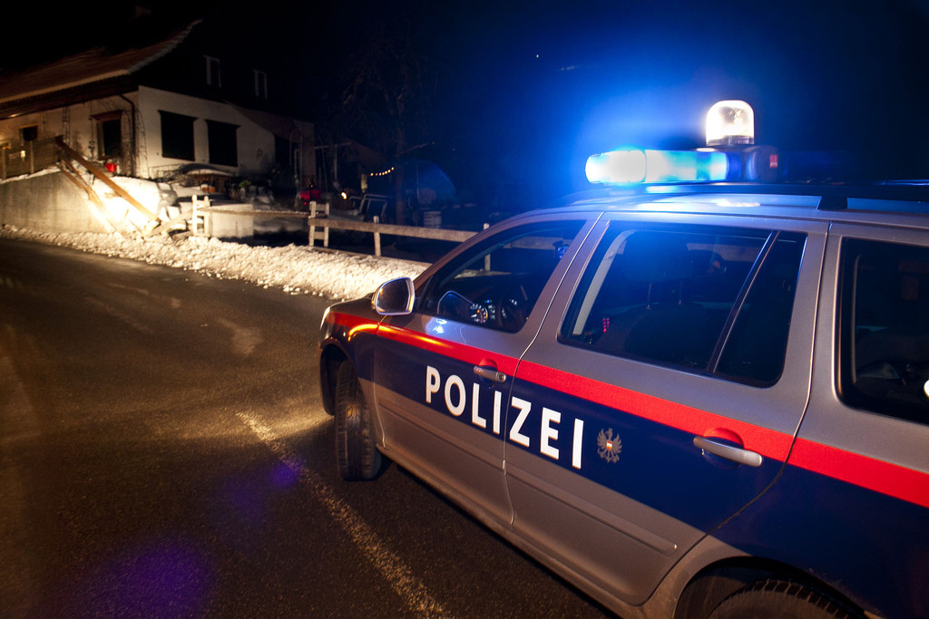 VU Ems Reute PKW Dach21.JPG