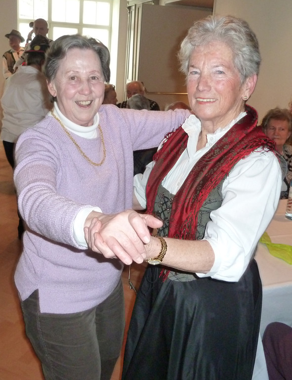 Senioren42Tanz __jpg-1329921657