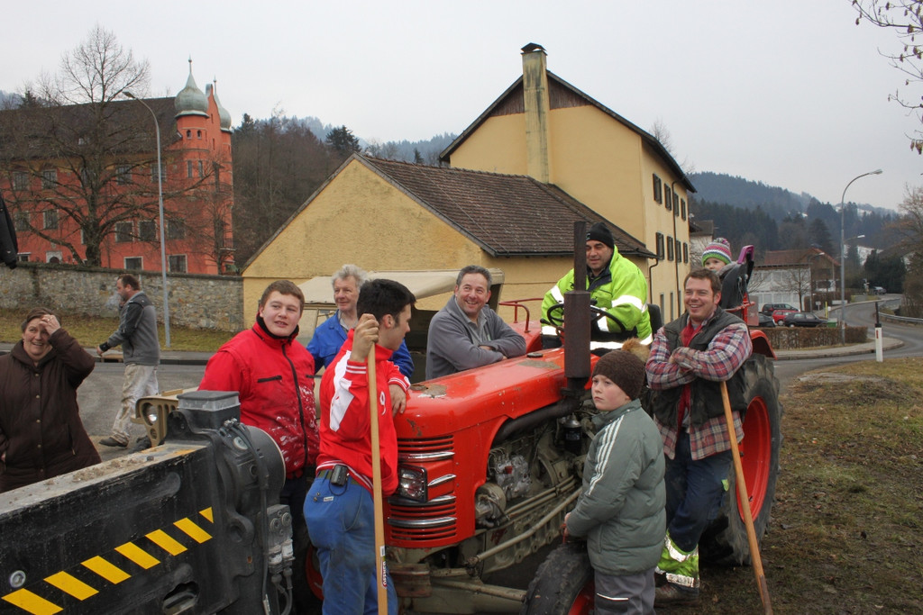 Funkenbauer an der Arbeit 2012 _10__jpg-1330179811