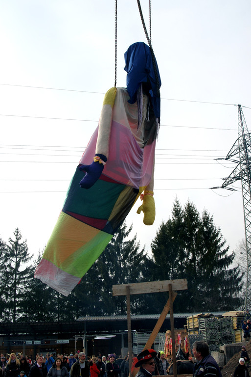 23_JPG-1330292219