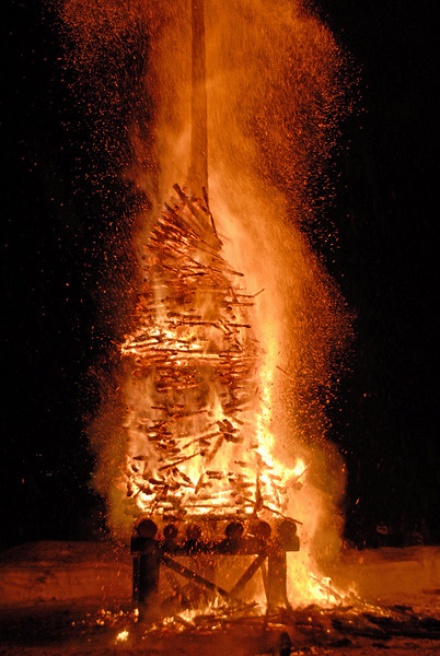 Funkenabbrennen in Gaschurn 2012 - 099 - Copyright by Gerhard Scopoli.jpg