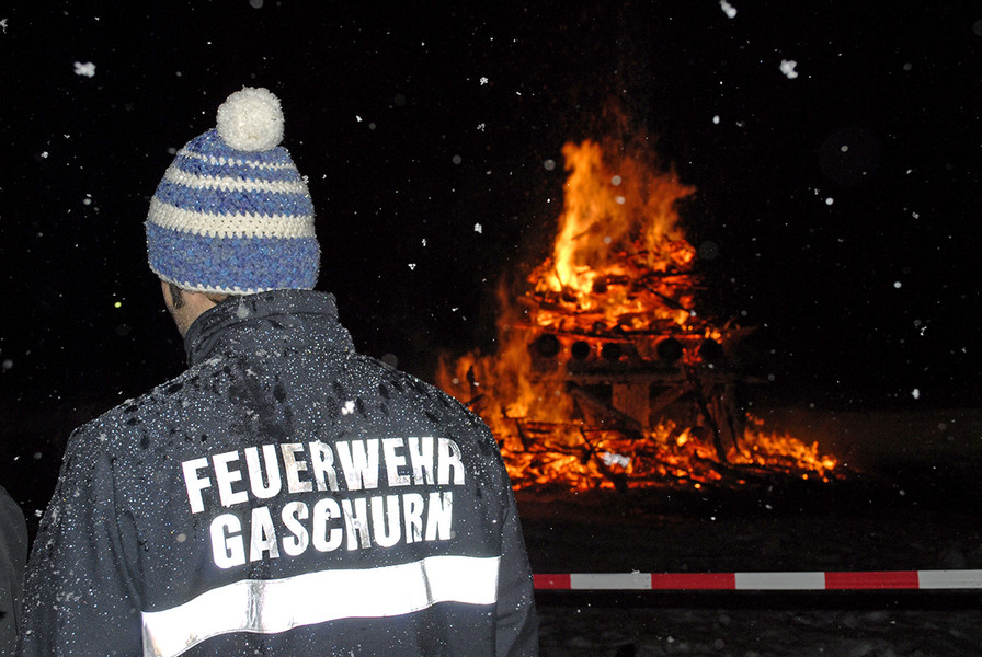 Funkenabbrennen in Gaschurn 2012 - 103 - Copyright by Gerhard Scopoli.jpg